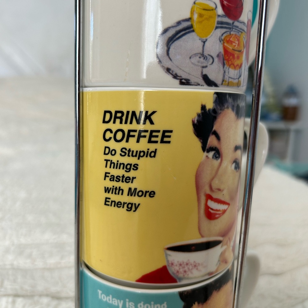 Retro Pop Art Coffee Mug Set with Stand - Picture 3 of 7